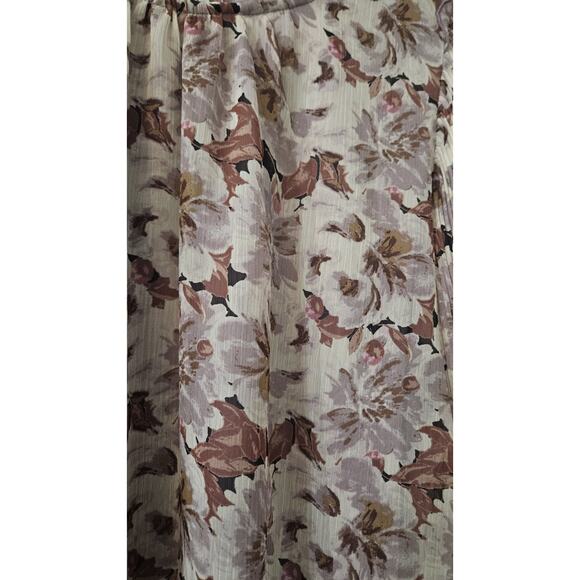 Lauren Conrad Womens XL Blouse Purple Floral Sheer Overlay Lined Keyhole Button - Picture 8 of 10